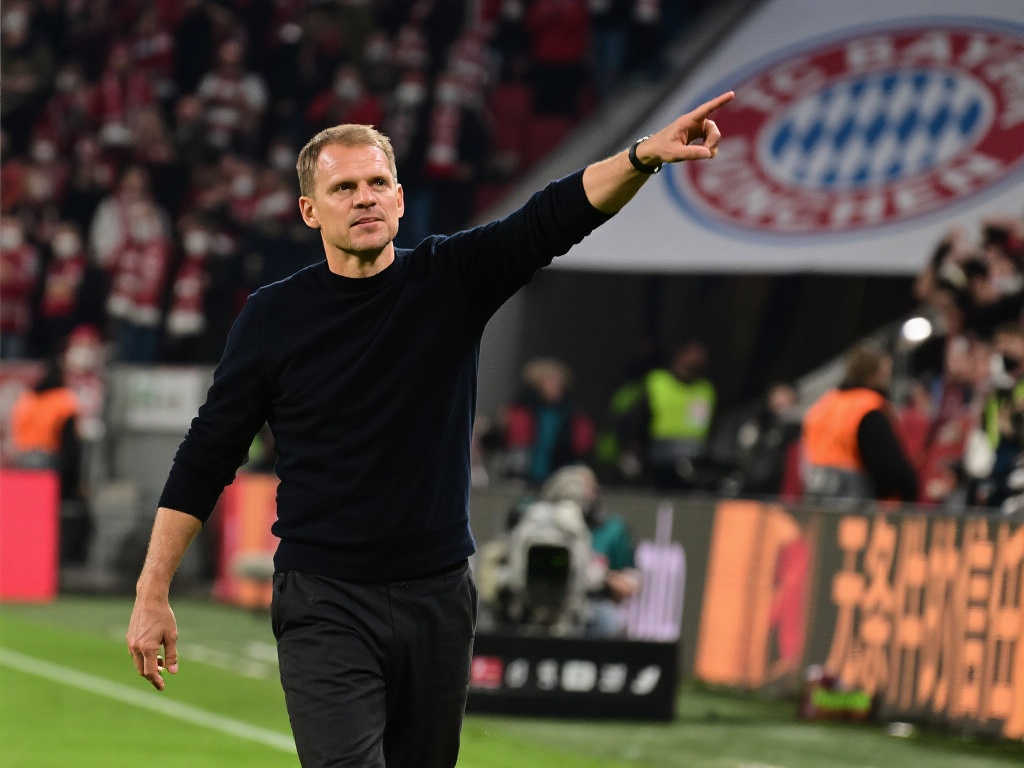 再次成为众 再次成为众